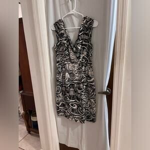 Moulinette Soeurs black white swirling villages surplice dress size 2